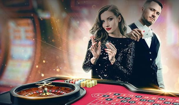 747 bet platform hero banner showing sports and casino games